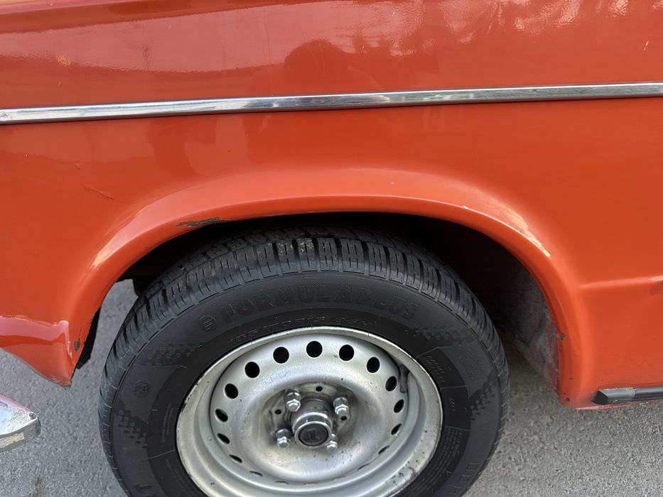 Jiguli 2103 sotiladi