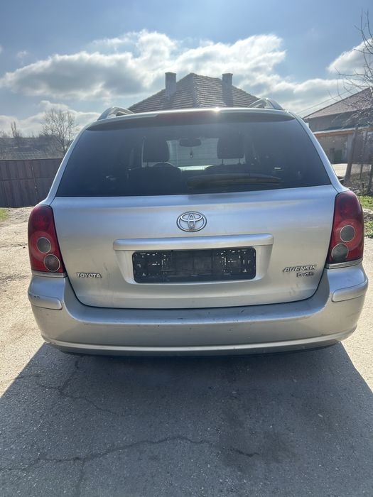 Тойота Авенсис  2,2д-кат 177кс на части/Toyota Avensis 2,2d-cat части