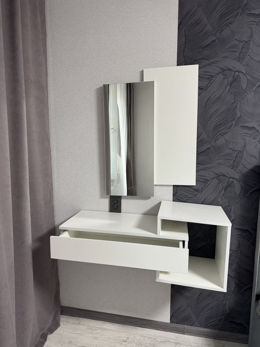 Туалетный столик