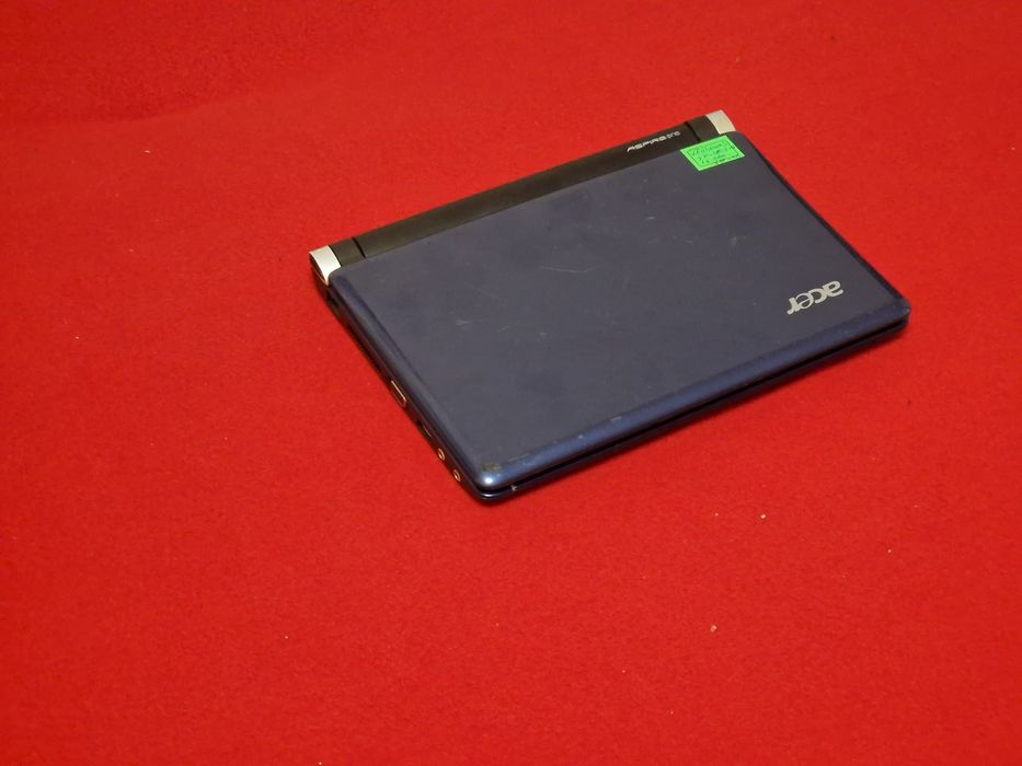 Laptop Acer perfect funcțional