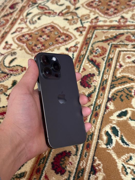 Продам айфон 14 про