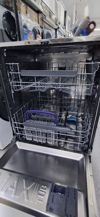 Masina de vase Candy 16 seturi Import Germania Garanție DB61