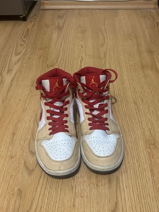 Jordan 1 mid beige and red