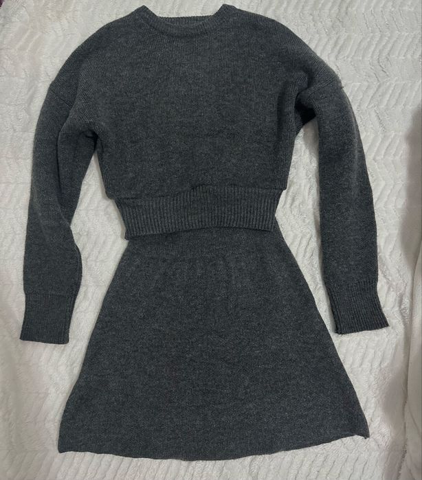 Комплект-  пола и пуловер