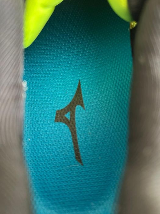 Adidași de alergare Mizuno WAWE Ultima 9