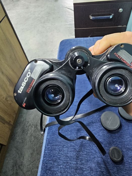 Продается бинокль 20×50