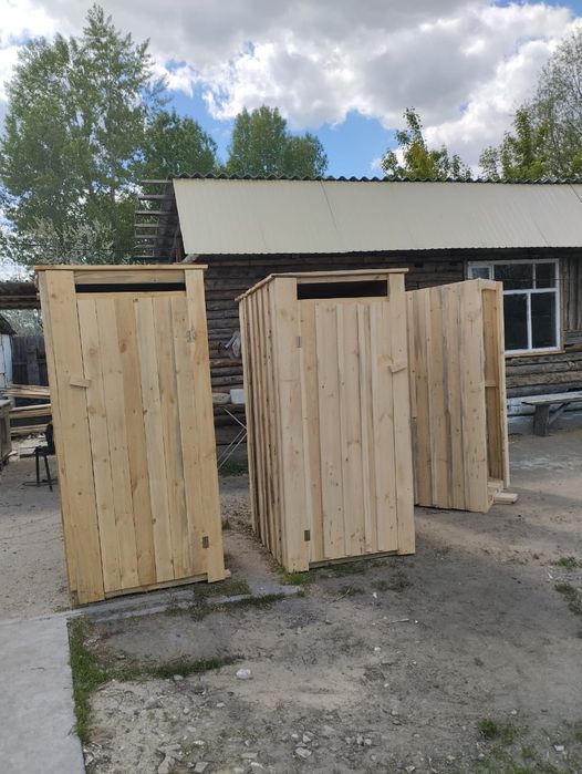 Продаю уличный туалет