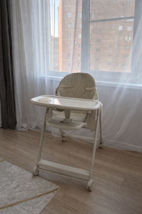 Продам детский стульчик для кормления!