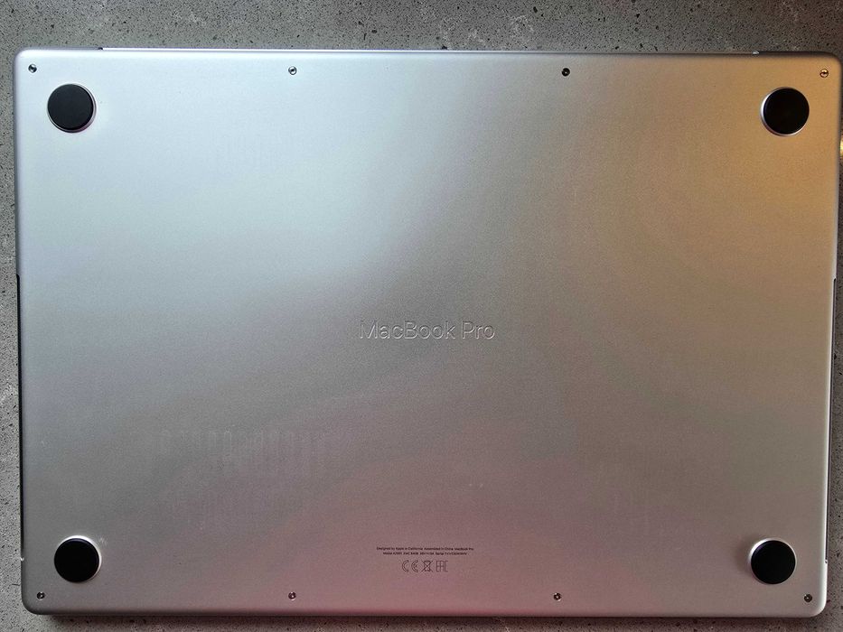 Apple Macbook Pro 16", M3 Pro, 12 Core CPU, 18 Core GPU, 18Gb, 512Gb