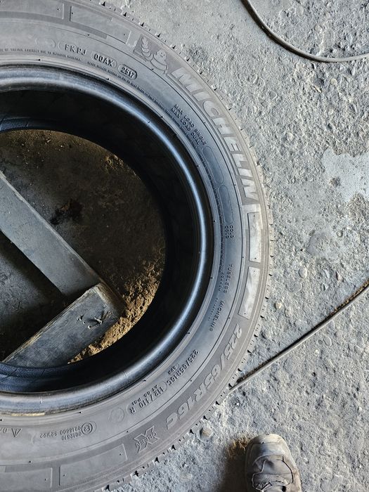 4 anvelope vara 225 65 16C Michelin Agilis  7.1mm