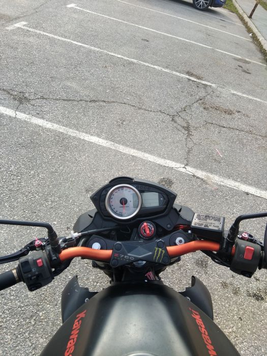 Продавам Kawasaki Z750