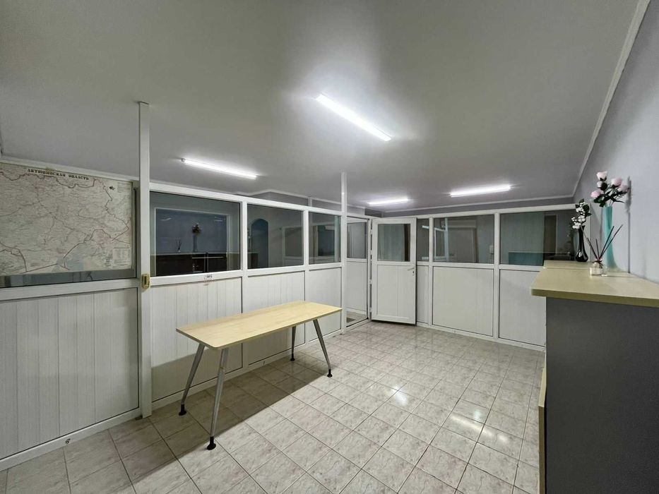 Офис в аренду 8 мкр