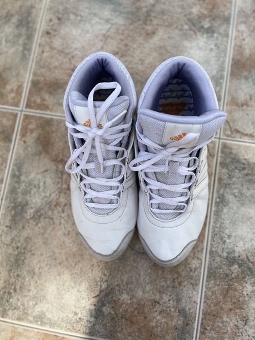 Кецове на adidas