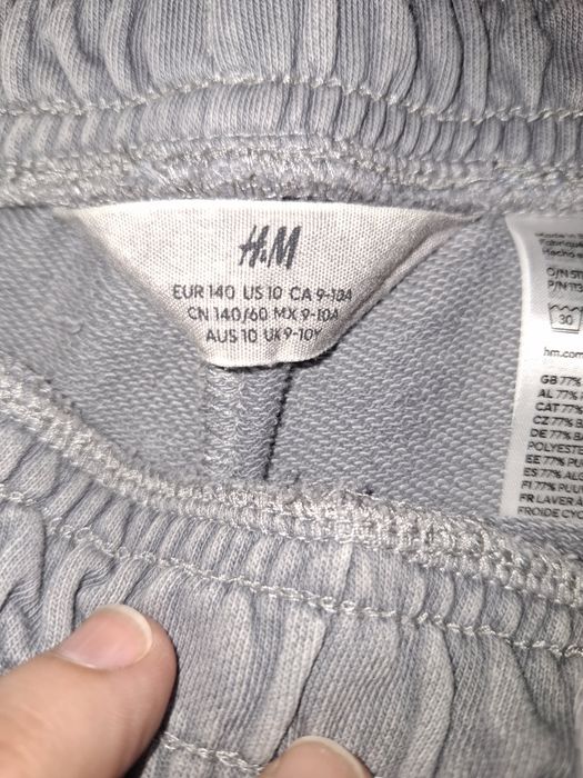 H&M къси панталони 140см.