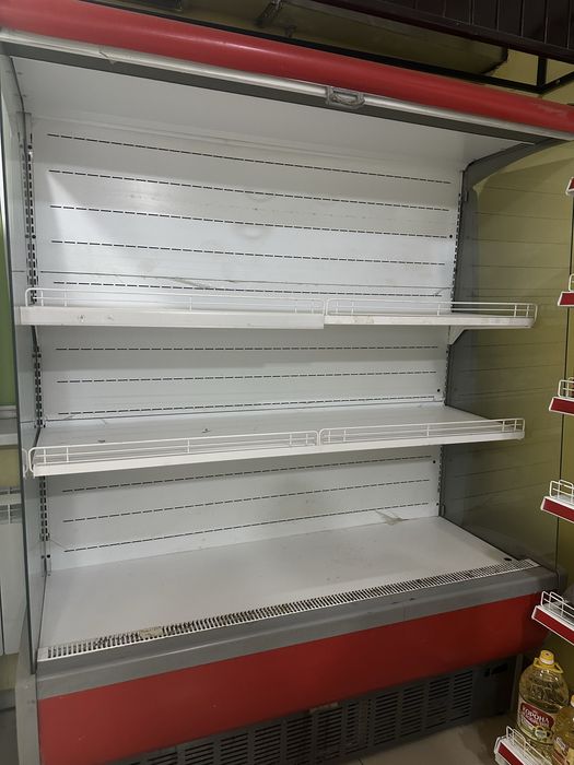 Продам витринный холодильник