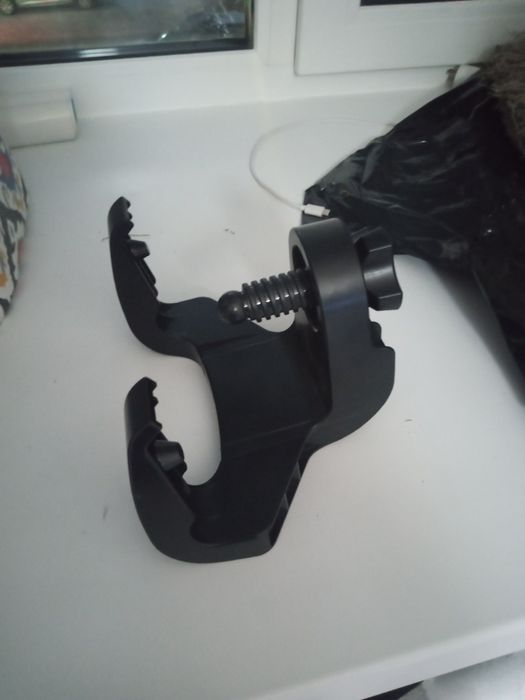 Продам игровой руль новый