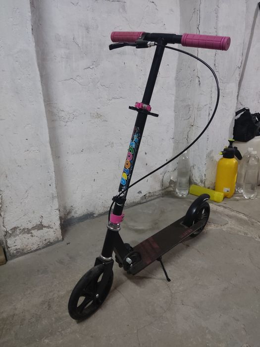 Детский самокат .