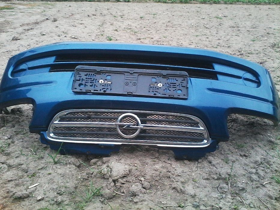 продавам части за опел агила 1000 кубика