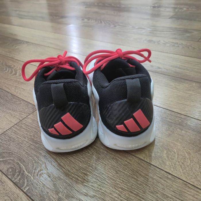 Баскетболни маратонки