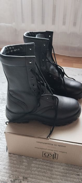 Продам Берцы новые зимние 41 размер.