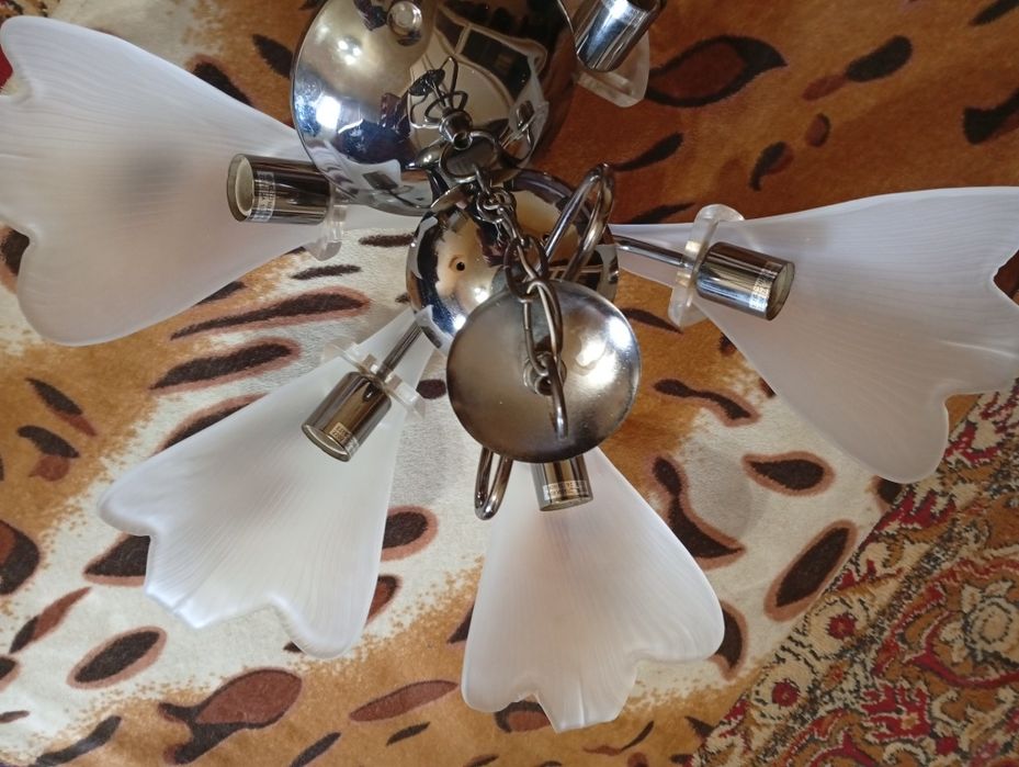 Люстра потолочная навесная