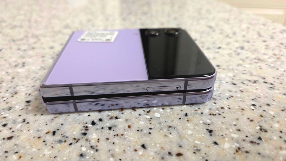 Samsung Galaxy Z Flip 4