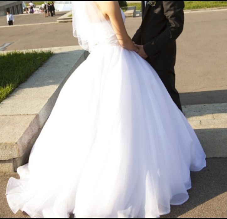 Свадебное платье