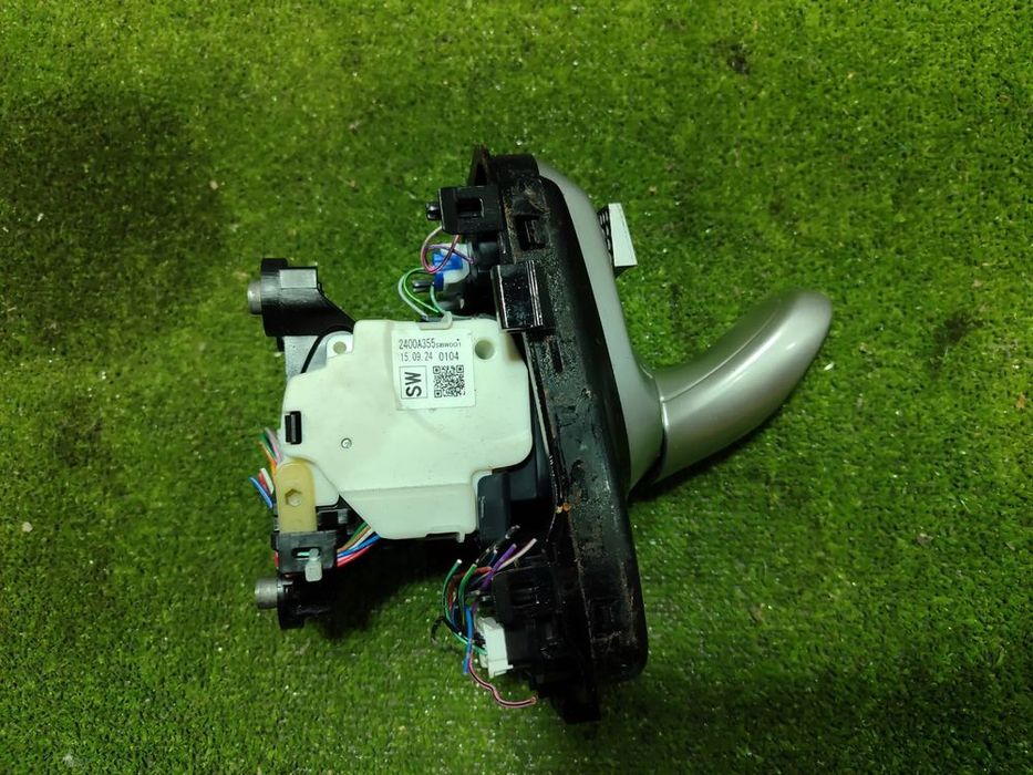 MANETA SCHIMBATOR DE VITEZE MITSUBISHI OUTLANDER 3 2.0 BENZINA + ELECTRIC 2016 / GG2W 2000 PLUG-IN HYBRID / MODEL SUV COD OEM 2400A355 / 2016-2021