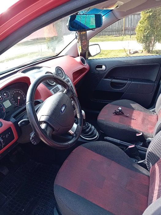 Ford fiesta 1.4 benzina