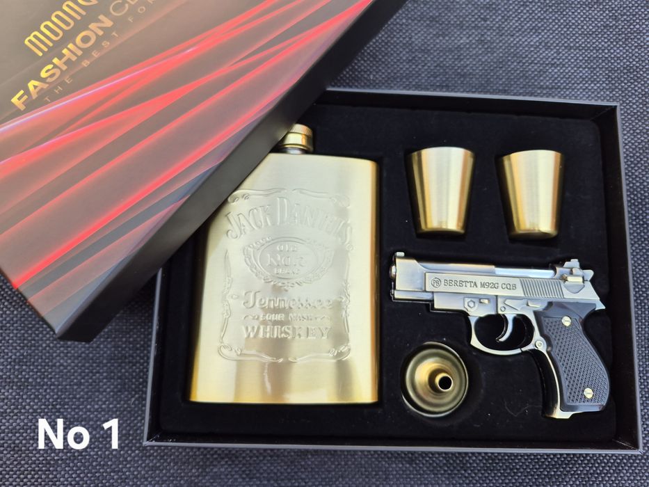 Подаръчен комплект Jack Daniel's,манерка,запалка и чаши,четири модела