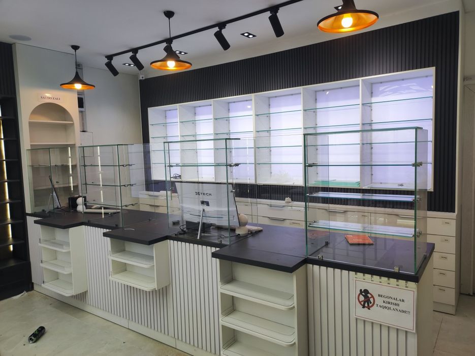 Oyna kesish xizmati Zerkila Rombik Виитрина полка. Ойначи Стеклопакет.