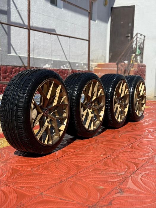 Диски  с шинами.