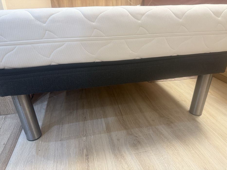 Единично легло и матрак от JUSK