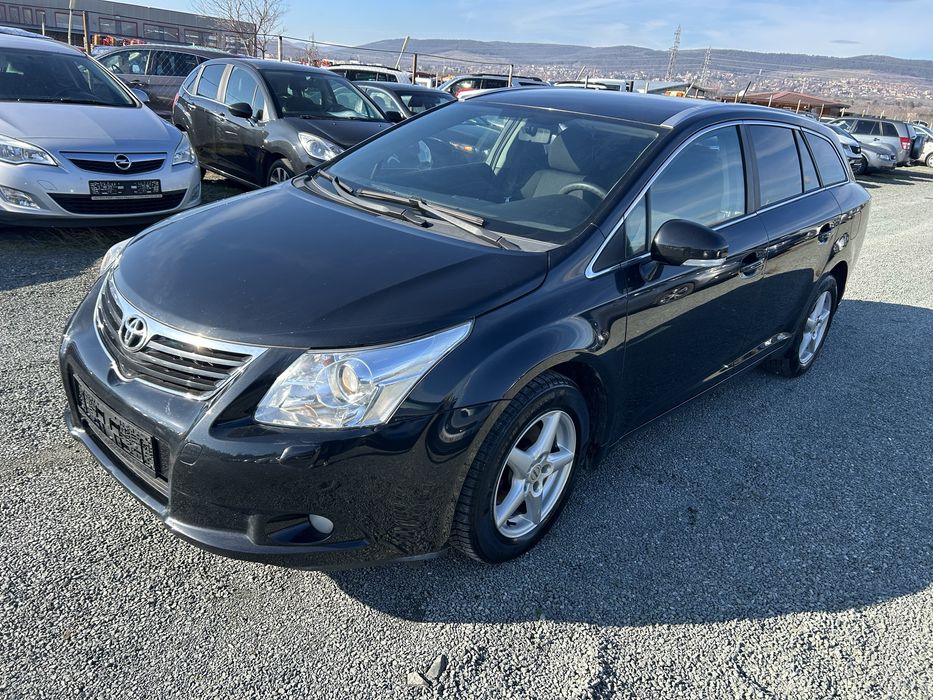 Toyota Avensis 2011г.
