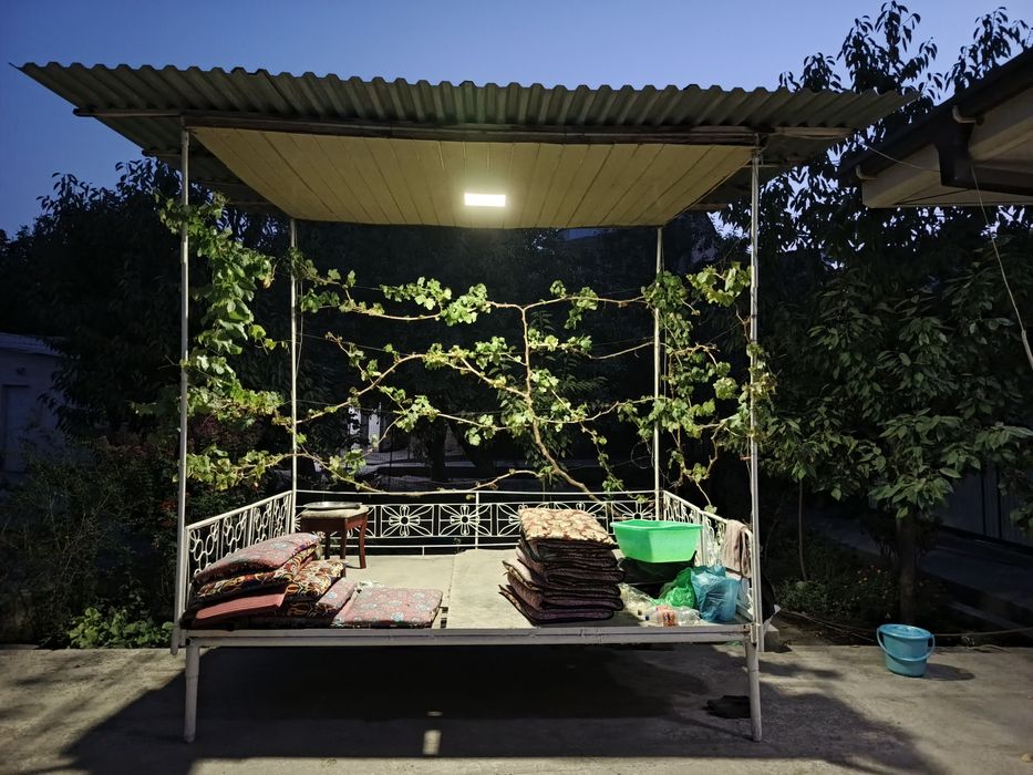 Продаётся срочно топчан