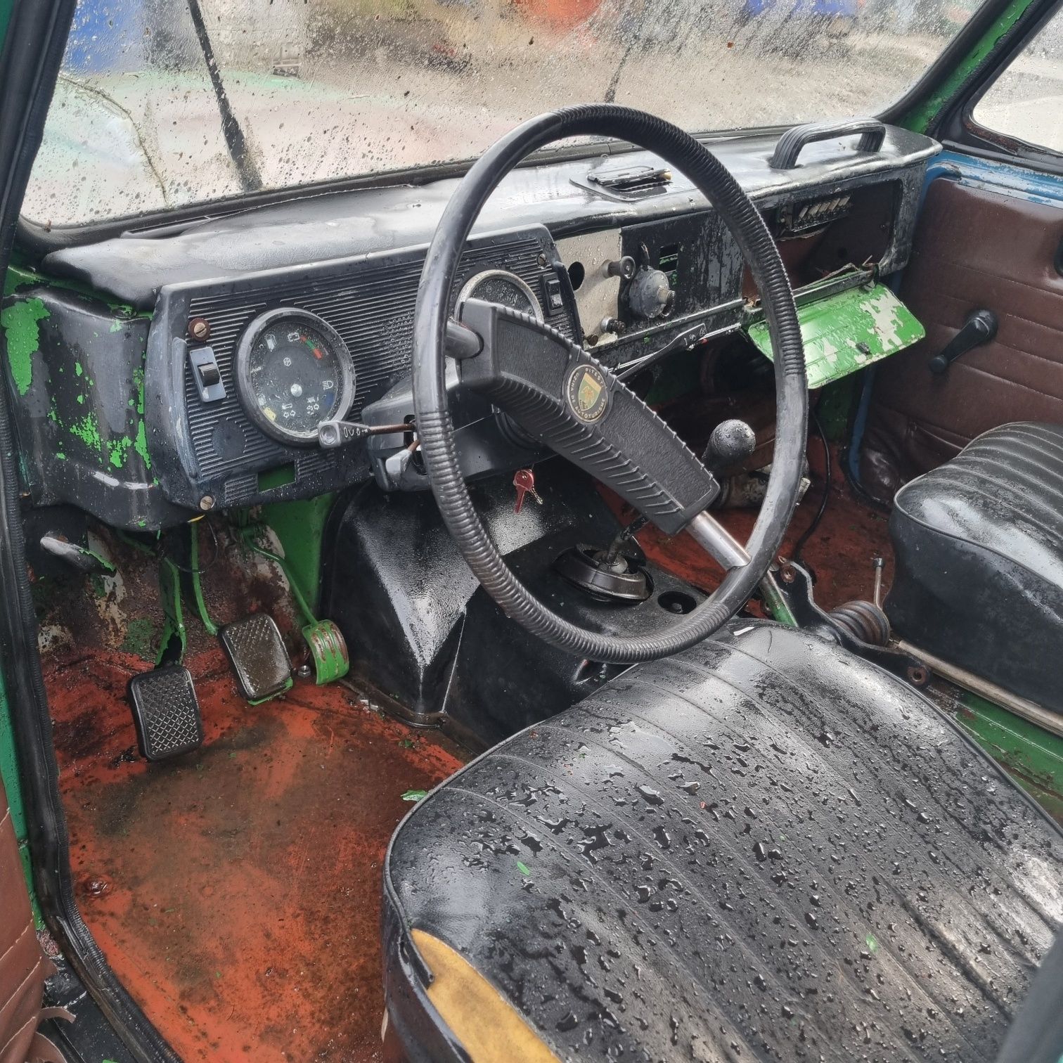 ARO 240  Benzina