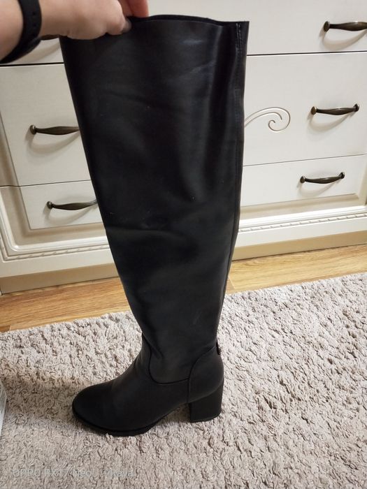 Демисезонные удлиненные сапоги