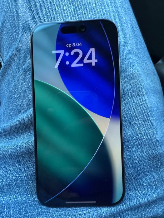 iPhone 17 чисто нов