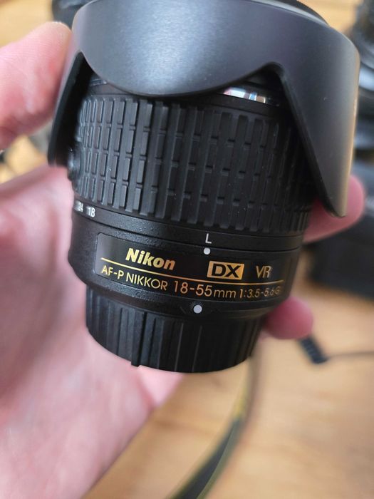 Kit Nikon D5300 18-55mm VR + accesorii + obiective separat
