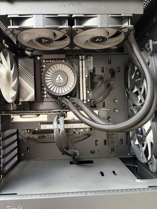 Pc gaming.