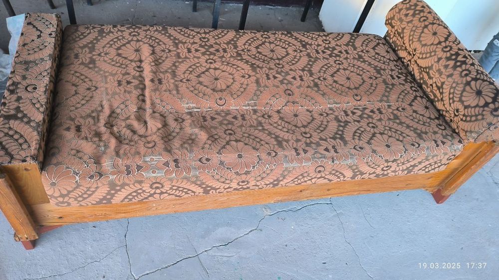 Диван две штуки б/у