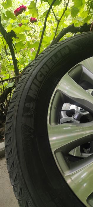 Резина с дисками 275/55R20