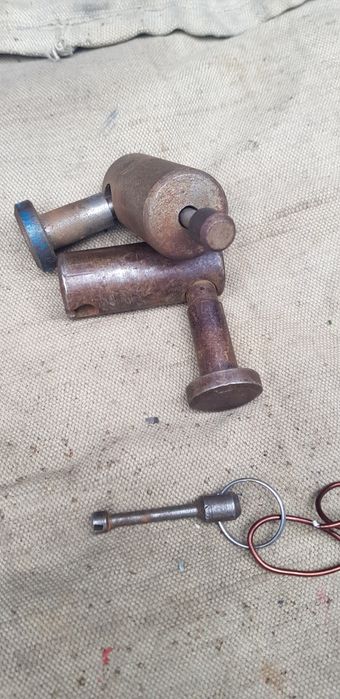 Продам замки,ручки дверные