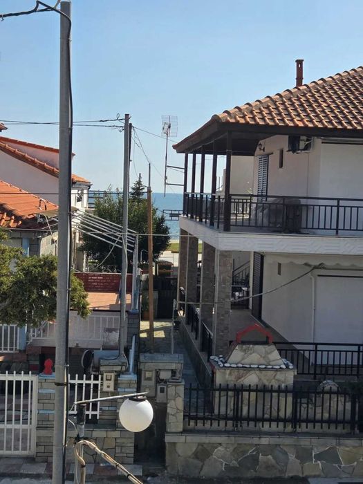 Къща на 50 метра от морето – Неа Врасна!