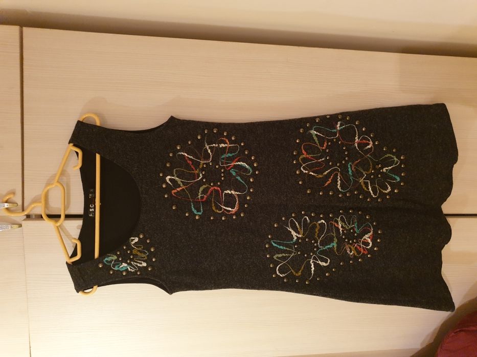 Rochie si pardesiu