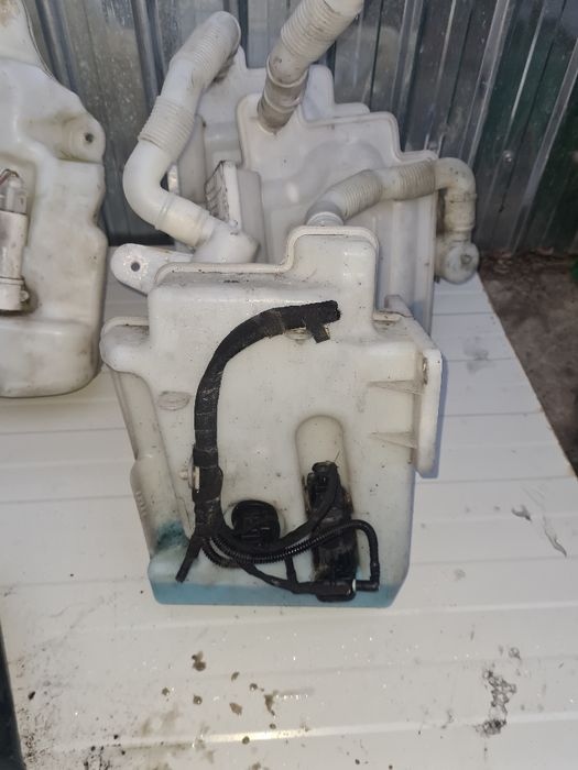 Vas lichid parbriz vw golf 5,Mercedes R-CLASSE w251,Mazda 5,bmw e90,91