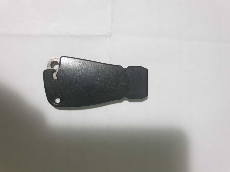 cheie Mercedes pentru plajă ! + contacte Mercedes clasa C