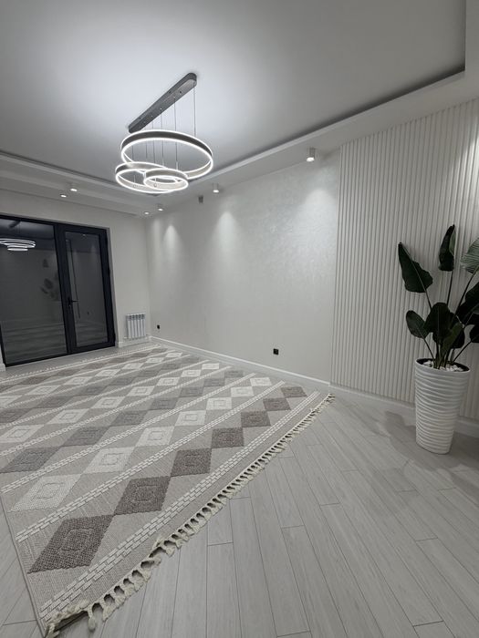 Дом Буюк ипак йули м  шикарный дом!!!