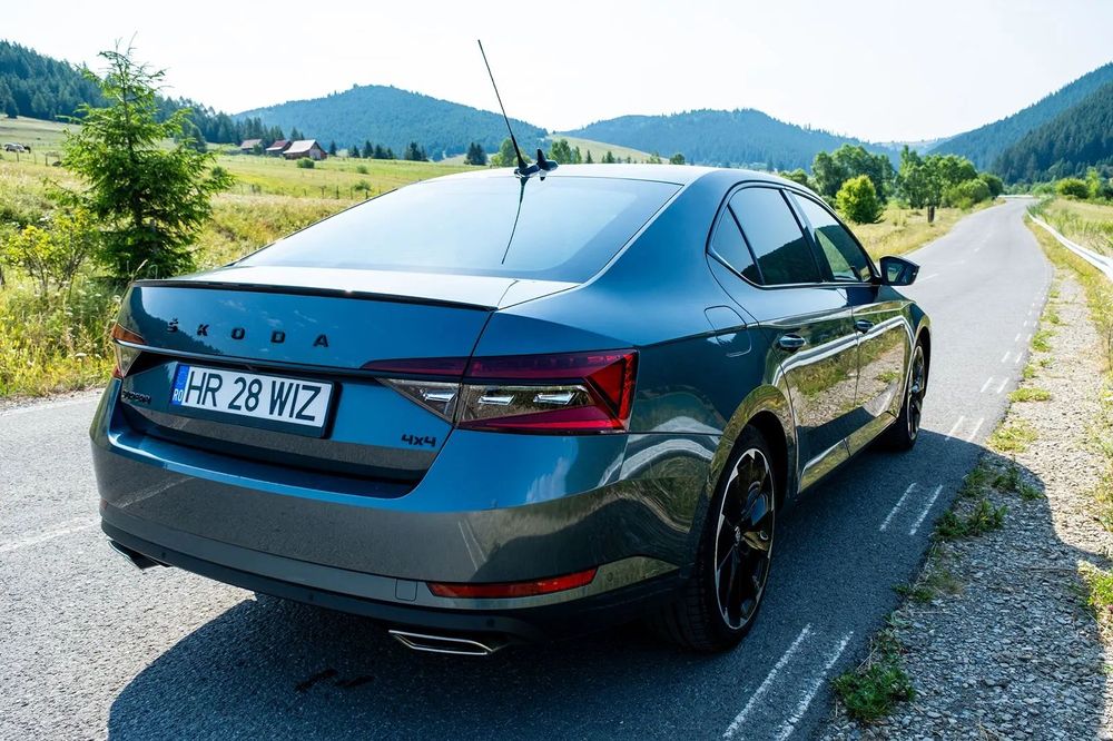 Skoda Superb 2.0 TSI 280 CP