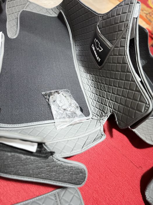 3D полик на Chevrolet Cobalt  серый